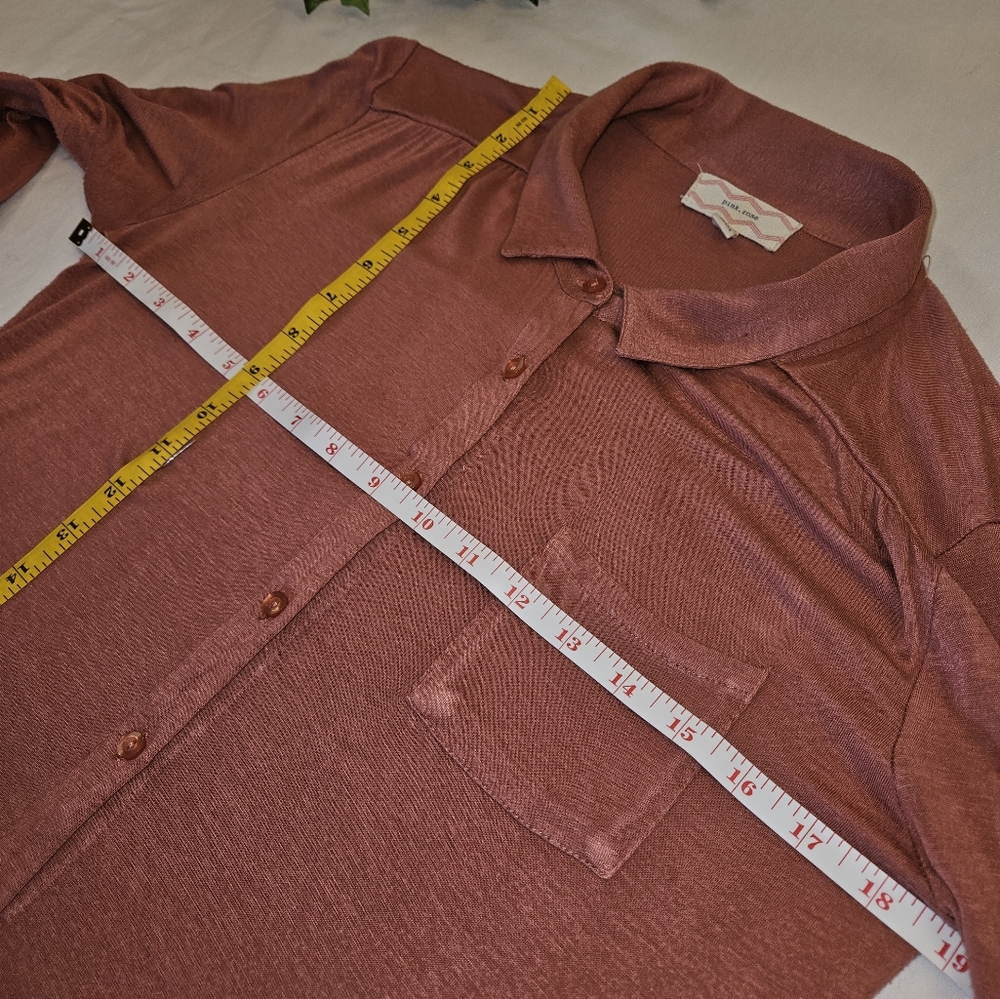 💵3/$20 Pink Rose Lightweight Mauve Button UpShirt - Picture 15 of 15